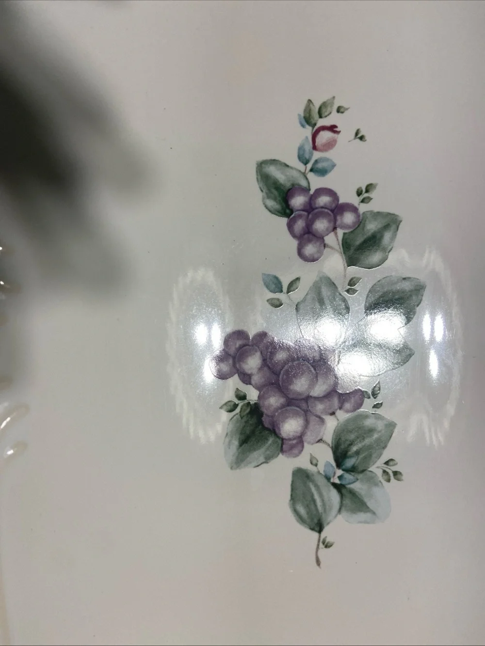 Pfaltzgraff Grapevine Serving Platter with Purple Grape and Green Leaf  EUC